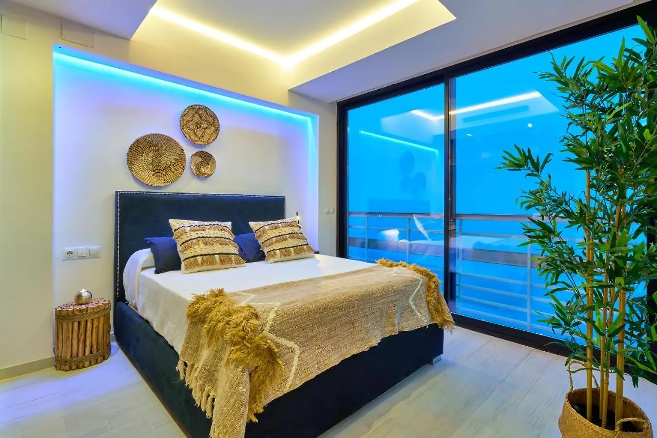 Savanna Beach. Amazing Apartment With Jacuzzi Torremolinos Spain