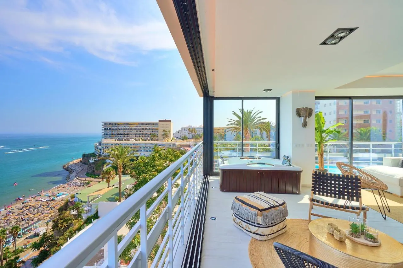 Savanna Beach. Amazing Apartment With Jacuzzi Torremolinos