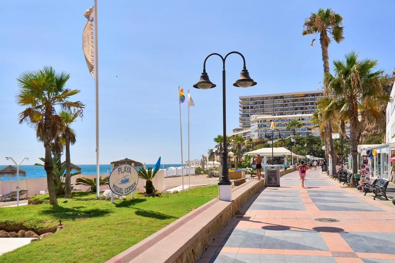 Savanna Beach. Amazing Apartment With Jacuzzi Torremolinos