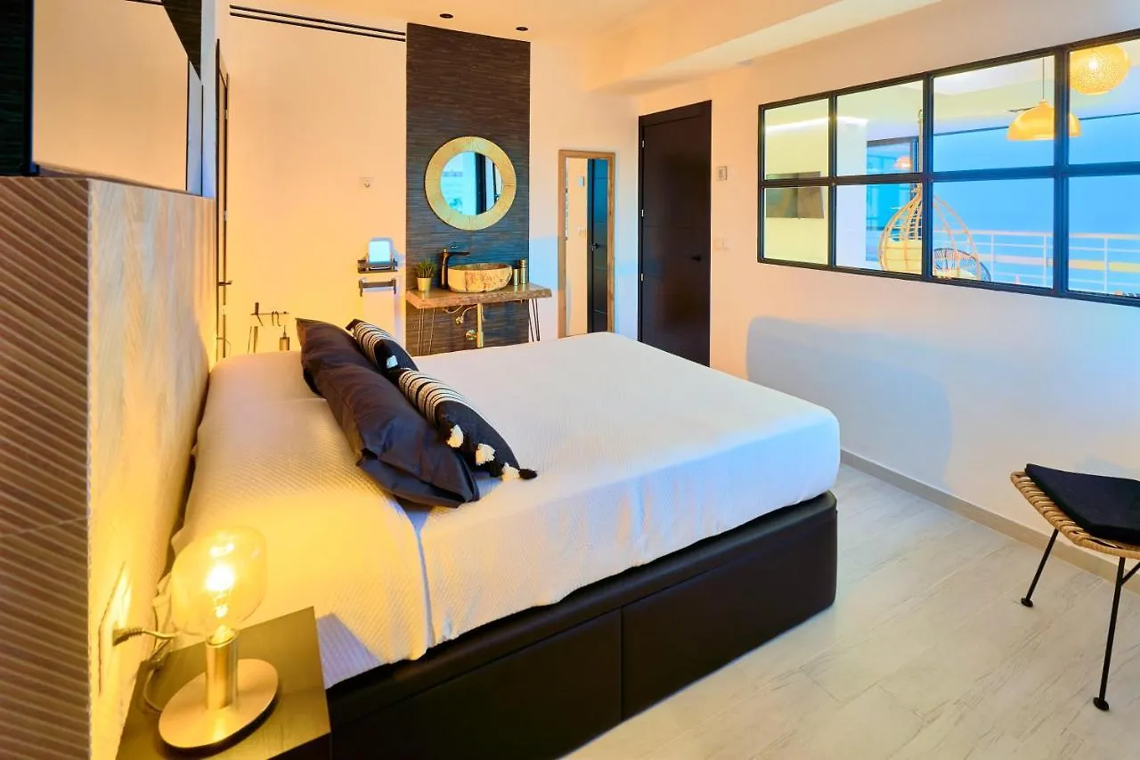 Savanna Beach. Amazing Apartment With Jacuzzi 托雷莫利诺斯