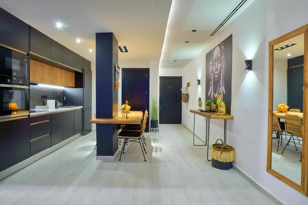 Savanna Beach. Amazing Apartment With Jacuzzi 托雷莫利诺斯 西班牙